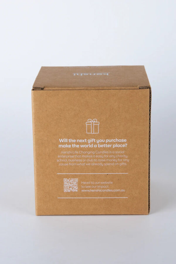 Large Kenshi Candle - Gardenia & Lily 400g - Image 8