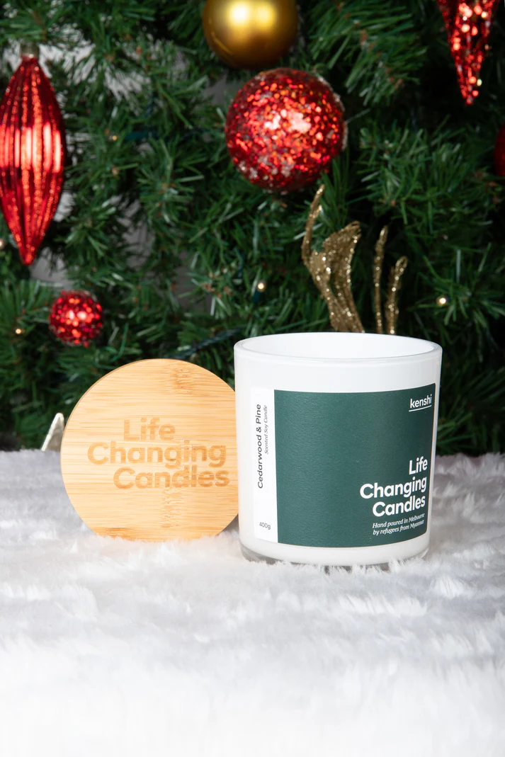 Medium Kenshi Candle – Cedarwood & Pine 220g